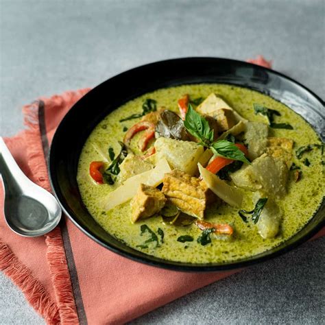 vegan thai green curry meat eaters  love hot thai kitchen