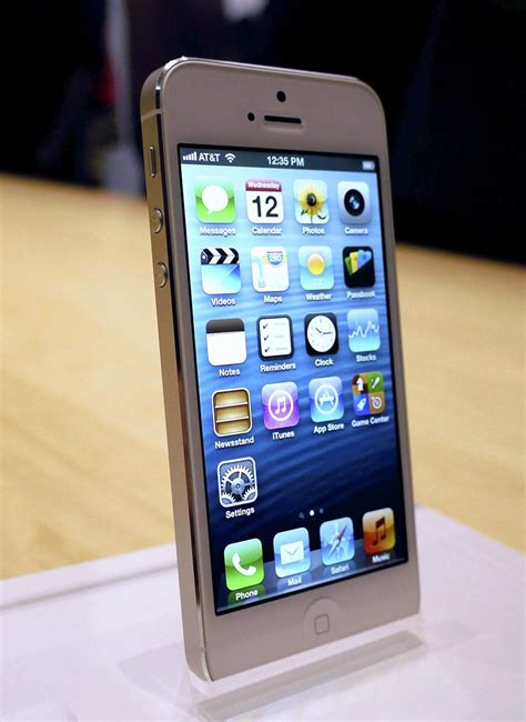 Iphone 5 Orders Will Take Weeks To Fulfill New York Daily News