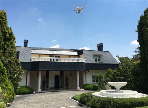 hace falta licencia  volar  dron photolari