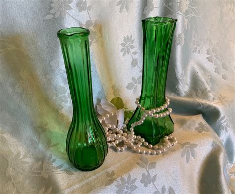 Vintage Bud Vase Emerald Green 8 1 2 Inches Tall Price Is Etsy