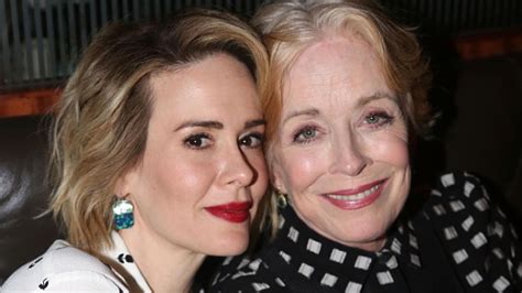 sarah paulson and girlfriend holland taylor share another
