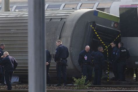 paris train crash switch error   caused derailment  killed