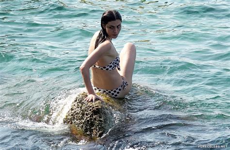 Phoebe Tonkin Paparazzi Bikini Yacht Photos