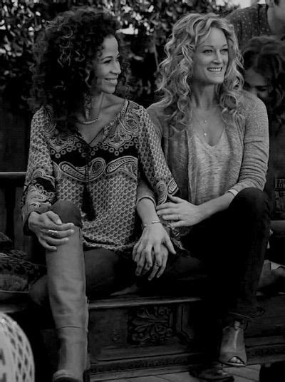 Stef And Lena The Fosters The Foster Cute Lesbian Couples