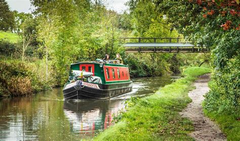 exploring  cheshire ring canals travel examiner