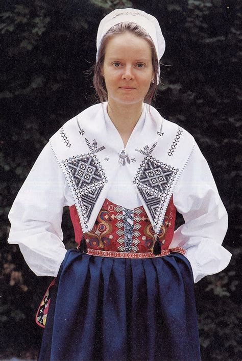 Pin By Maia Mittelstaedt On Swedish Folk Costumes Scandinavian
