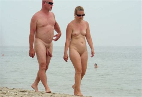 hung nude beach couples