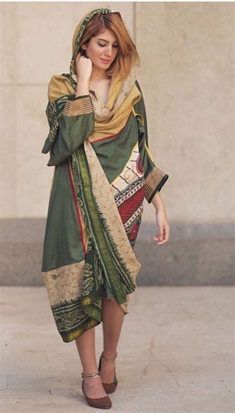 Street Style Iran Fashion Women S Persian Fashion Iranian Women