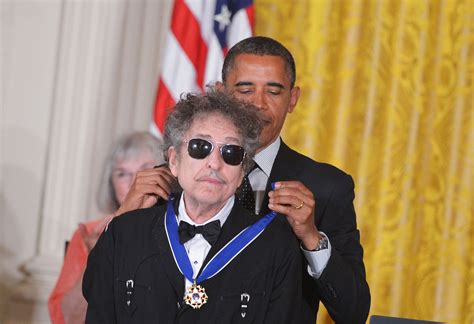 La Indiferencia De Bob Dylan Con La Academia Luego De Recibir El Premio