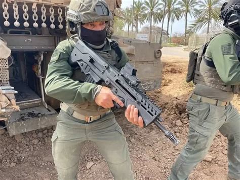tavor rifle     israeli militarys unique situation