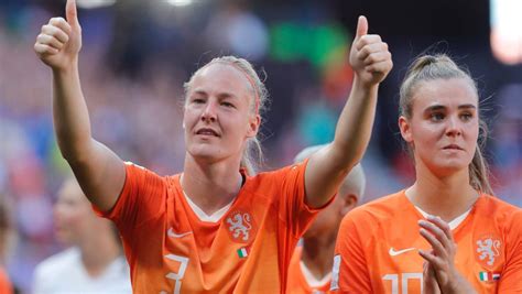 fifa women s world cup 2019 dutch beat italy to make semifinal stuff
