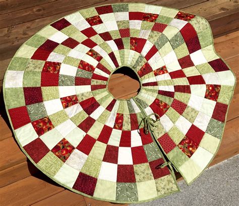 quilted christmas tree skirt patterns guide patterns