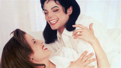 Michael Jackson Allegedly Used Lisa Marie Presley’s Bras To Pretend