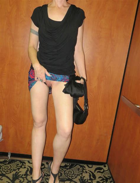 Milf In The Elevator Upskirt Hardcore Pictures