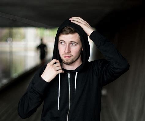 alan walker biography facts childhood family life achievements