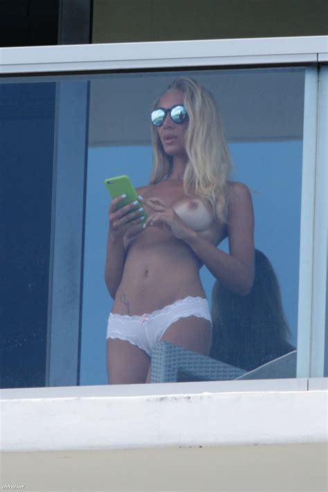 laura cremaschi topless on her hotel balcony in miami beach 2015