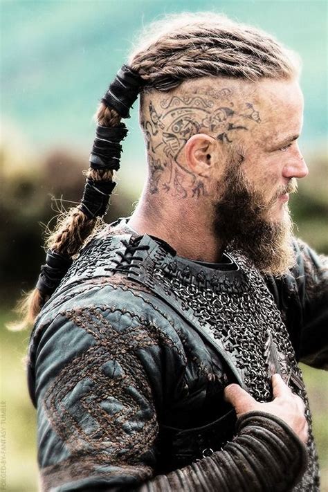 Travis Fimmel As Ragnar In Vikings Viking Hair Ragnar