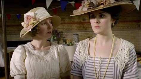 Why Some Downton Abbey Fans Think Mary S Hatred Of Edith Is Completely