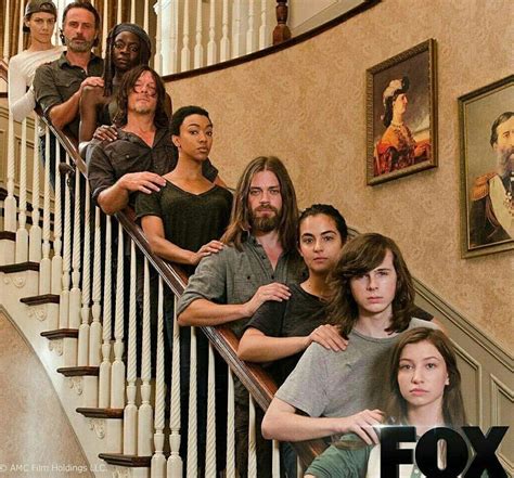 Spoilers New Photo Of The Walking Dead Cast Thewalkingdead