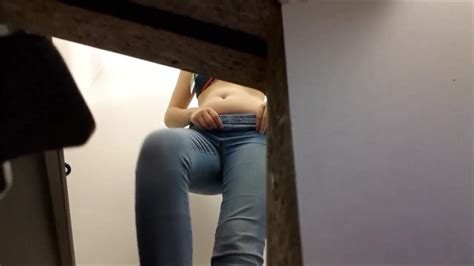hidden spy cam in dressing room girls tits filmed