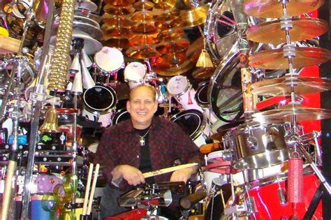Reverend Makes A Big Noise On World S Largest Drum Kit Daily Star