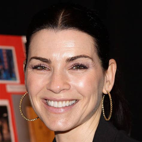julianna margulies anthony weiner scandal will influence the good wife celebrity news