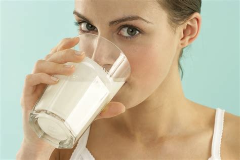 what milk is best pros and cons of milks alternatives