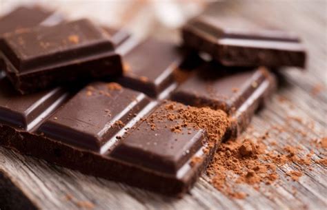 cioccolato fondente ecco perche  cosi prezioso  la nostra salute