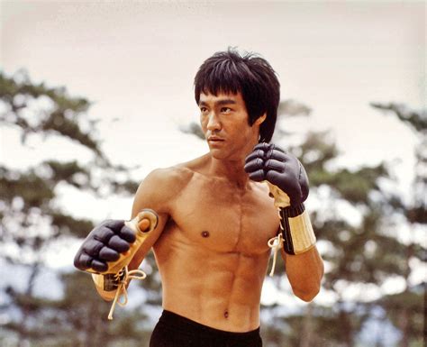 bruce lee     died reason  death  list images martial arts mma india