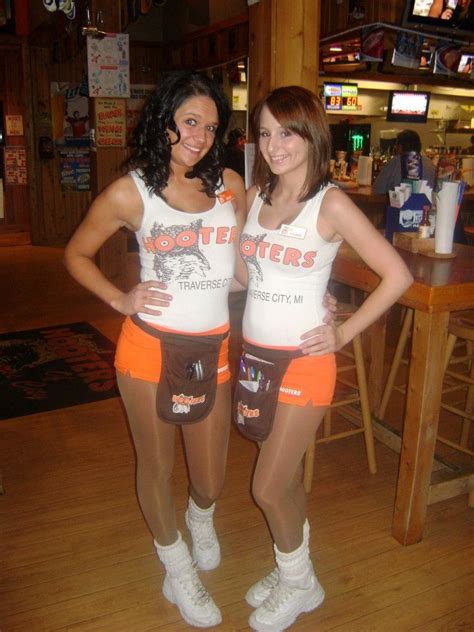 Naked In Hooters Rest Kamasutra Porn Videos