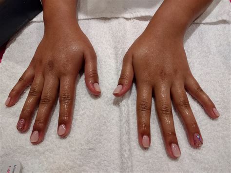 hands  gold spa
