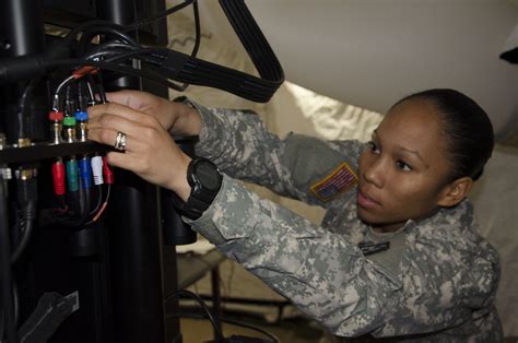 94th Aamdcs New Communication System Soldiers Are Tested In