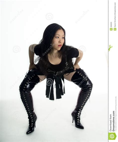 mooi aziatisch meisje in fantasiekleren stock afbeelding