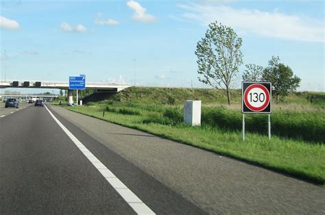 nederland  maximumsnelheid op snelwegen aan autofans
