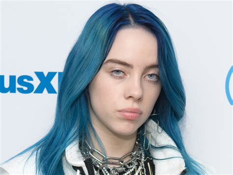 billie eilish fans are defending her after she was sexually objectified