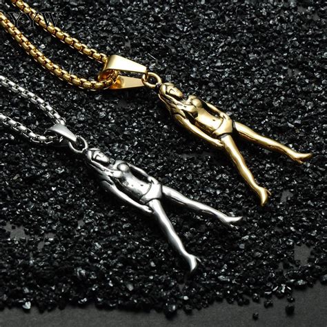 fashion stainless steel sexy girl pendant and necklace men women gold