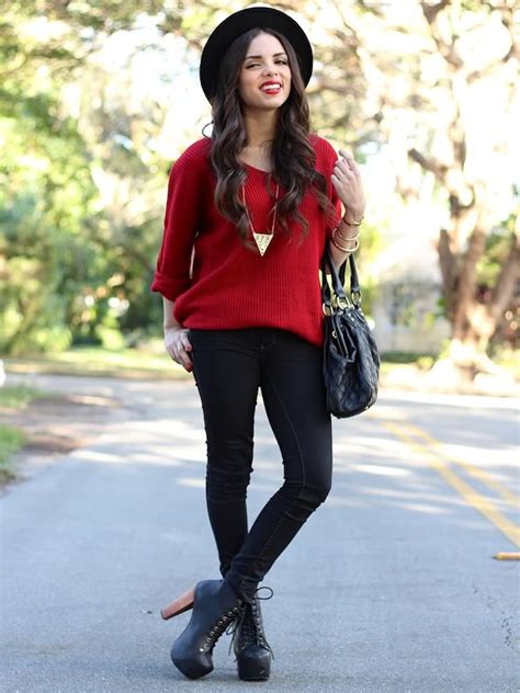 oversized red sweater holiday outfit ideas