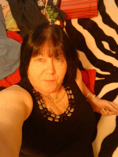 xxpamela1xx 56 from london is a local granny looking for casual sex