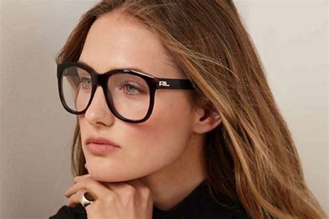 how to get the preppy look with prescription glasses