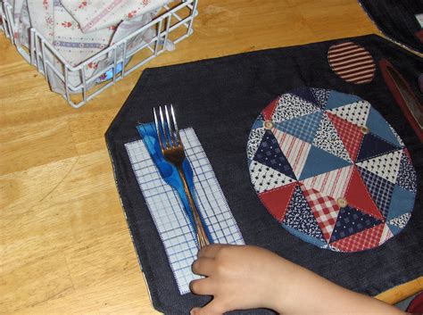 raising  family setting  table placemats