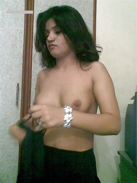 indian villege girl nude body exposing outdoor