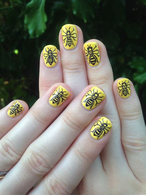 jofokitty nail art drew freehand bee nails   trip  manchester