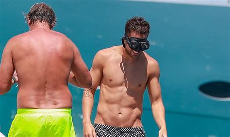 Cesc Fabregas Lionel Messi And Luiz Suárez Are Joined By Their Bikini