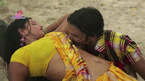 indian hot actress bhojpuri actress hot wet navel kissing