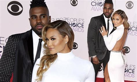 Jason Derulo And Girlfriend Daphne Joy On The People S Choice Awards