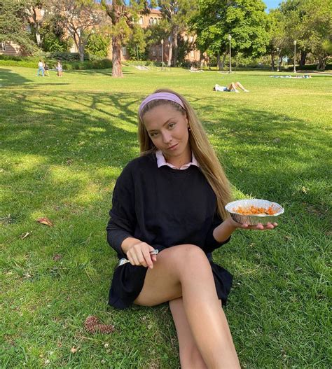 ☆luna Montana☆ On Instagram Pretending Im In College And Eating