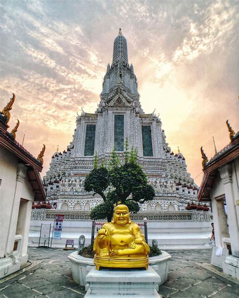 detailed guide  visit wat arun    iconic temples  bangkok local insider