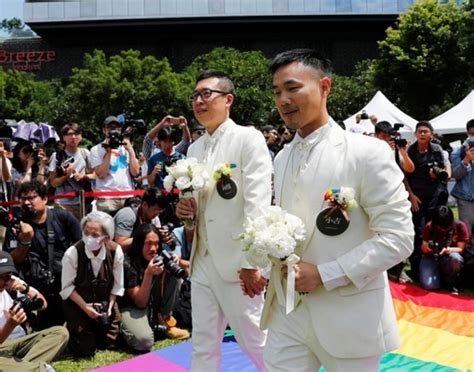 taiwan celebrates same sex marriages as first country in