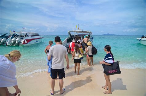maya beach koh phi phi island thailand live your dreams