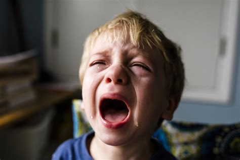 tips die je kunt toepassen als je kind blijft huilen om aandacht